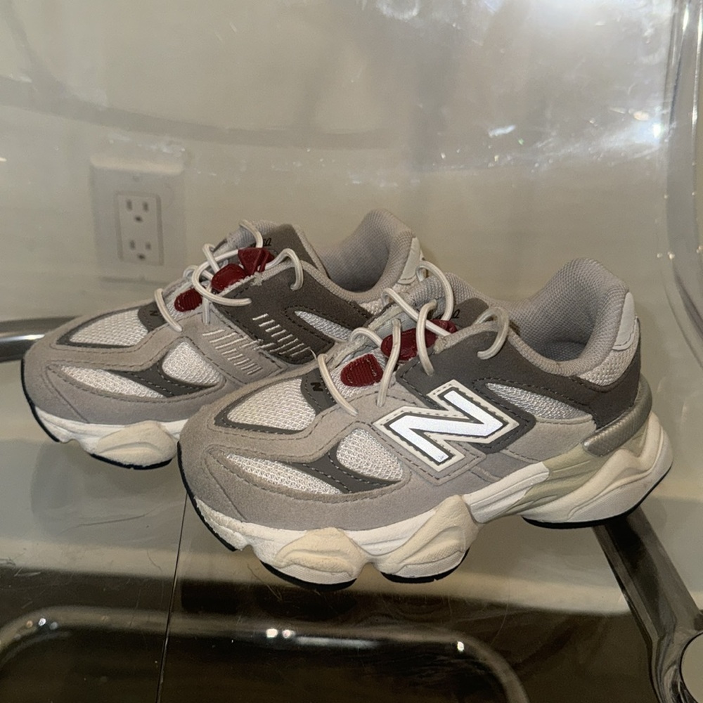 New Balance 9060 Raincloud with castlerock 9C